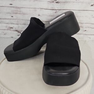 Steve Madden Black Platform Slides